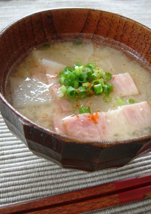 ベーコンと大根のお味噌汁-レシピのメイン写真