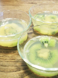キウィの蜂蜜ぷるるん-レシピのメイン写真