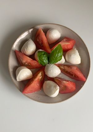 トマトとモッツァレラチーズのカプレーゼ-レシピのメイン写真