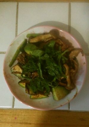 豚肉とアボカドときのこの中華風炒め-レシピのメイン写真