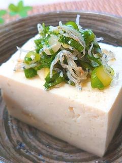 ◆のっけ盛り!ねぎじゃこ冷奴♪-レシピのメイン写真