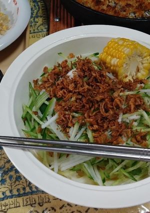 味噌だれサラダうどん(簡単)大根・胡瓜-レシピのメイン写真