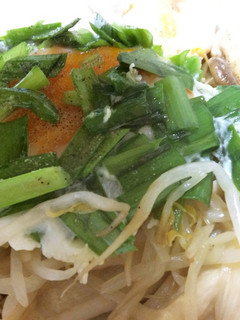 目玉焼き(ニラ乗せ)-レシピのメイン写真
