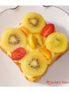 美味♡クリームチーズエッグキウイトースト-レシピのメイン写真