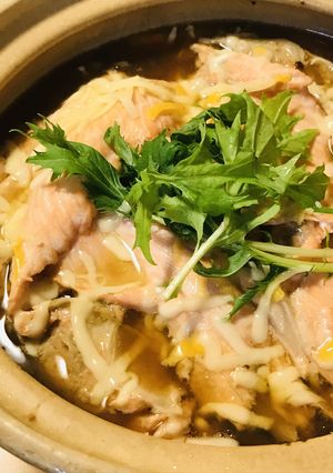 鮭切り身のあらを使った●赤味噌チーズ鍋-レシピのメイン写真