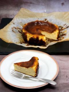 バスクチーズケーキ 簡単!混ぜて焼くだけ-レシピのメイン写真