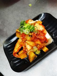 ゼスプリキウイとキムチの冷奴-レシピのメイン写真