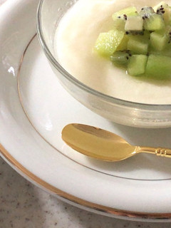 牛乳とヨーグルトで簡単 キウイデザート-レシピのメイン写真