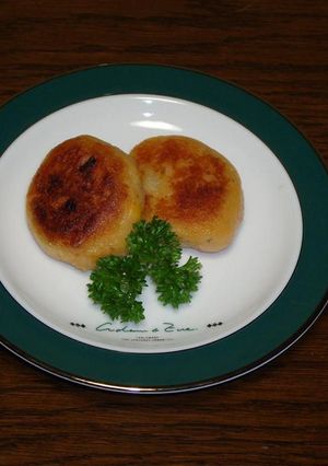 ほんのり赤いいも団子-レシピのメイン写真