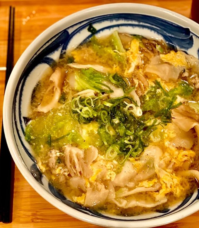 餃子と舞茸とレタスのかき卵入り中華スープ-レシピのメイン写真