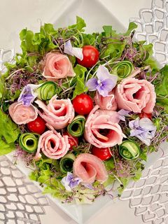 2種類のハムのフラワーガーデンサラダ-レシピのメイン写真