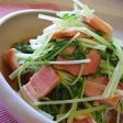 水菜とベーコンのさっと煮ただけ♪