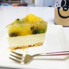 รูปของ ゼスプリキウイのさっぱりケーキ