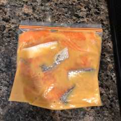 รูปของ 鮭の西京漬け＊下味冷凍＊作り置きにも