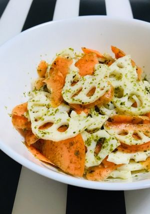 ピーラー人参と蓮根の水煮 のり塩味 和え-レシピのメイン写真