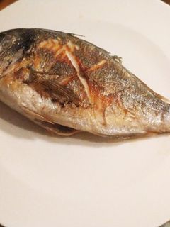 フライパンで。皮がとれない魚の焼き方-レシピのメイン写真