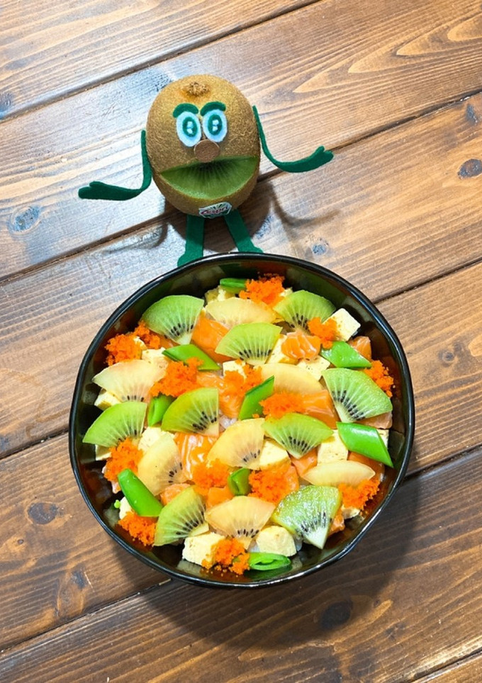 キウイ＆サーモンのちらし寿司✩.*˚-レシピのメイン写真