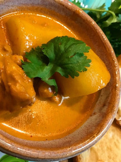 豚バラ肉とジャガイモのレッドカレー煮込み-レシピのメイン写真
