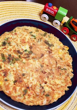 混ぜて焼くだけ!巨大おやきご飯!!-レシピのメイン写真