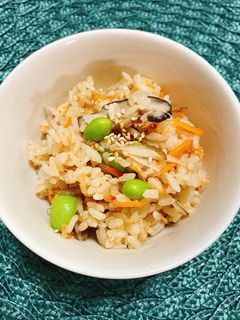 鮭、枝豆、ゴボウ、キノコの炊き込みご飯☆-レシピのメイン写真