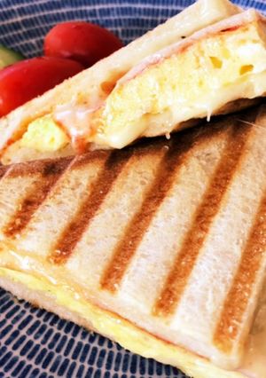 ホットサンド☆ハム卵チーズ-レシピのメイン写真