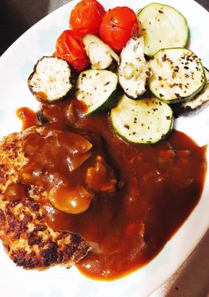 夏野菜とハンバーグカレー-レシピのメイン写真