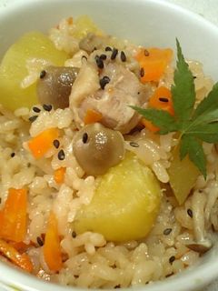 秋★キノコとさつまいもの炊き込みご飯-レシピのメイン写真