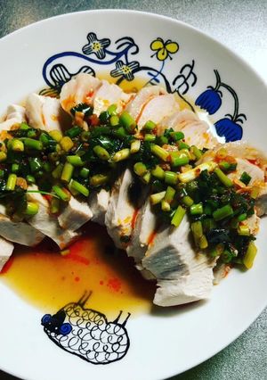 ♪よだれ鶏♪ 食べるラー油大量消費-レシピのメイン写真