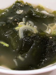 簡単☆韓国風わかめスープ-レシピのメイン写真