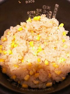 とうもろこしご飯バター醤油味-レシピのメイン写真