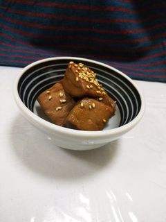 簡単小鉢♪おつまみにも!まぐろの角煮-レシピのメイン写真