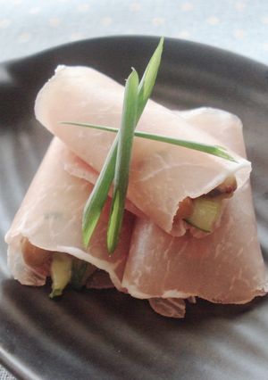 生ハムdeくるりん♪おつまみ-レシピのメイン写真