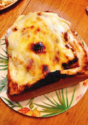 超簡単な厚切りカレーチーズトースト-レシピのメイン写真