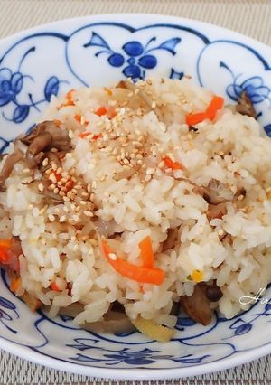 炊飯器で簡単に！かやくおこわ-レシピのメイン写真