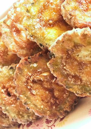 丸ごとゴーヤのカレー揚げ。ゴーヤ好き限定-レシピのメイン写真