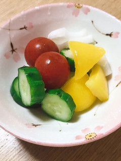 ミニトマトとイロドリ野菜のピクルス-レシピのメイン写真