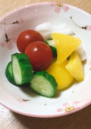 ミニトマトとイロドリ野菜のピクルス-レシピのメイン写真