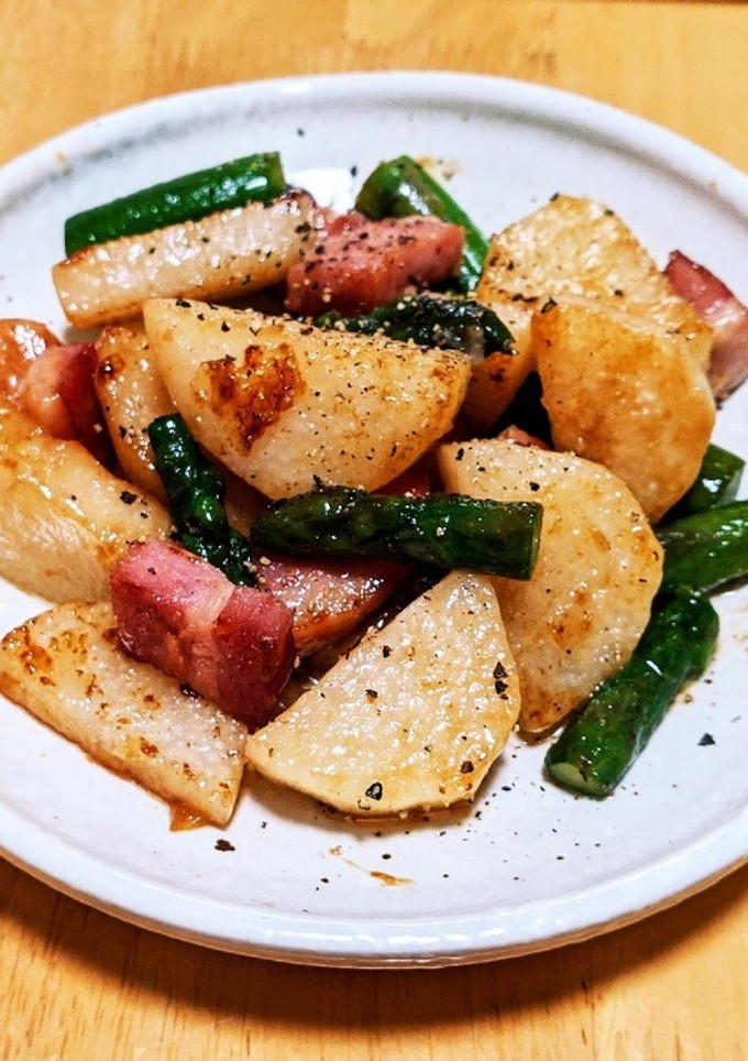 長芋とべーコンのめんつゆバター炒め-レシピのメイン写真