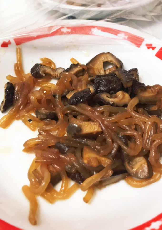 椎茸と白滝のオイスター炒め-レシピのメイン写真