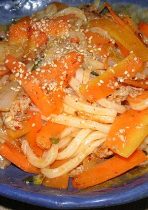 辛ウマ♪キムチ入り☆赤い焼きうどん-レシピのメイン写真