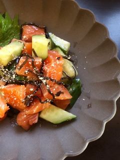 サーモン刺しときゅうりの塩昆布和え-レシピのメイン写真