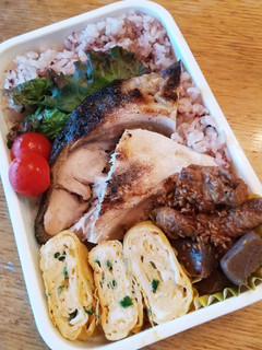 お弁当(6/19)ブリかま-レシピのメイン写真