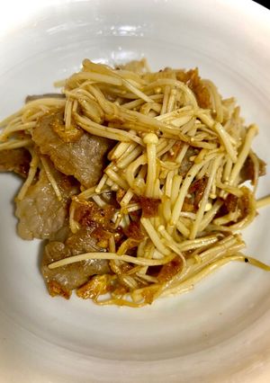 牛カルビとエノキの焼肉炒め-レシピのメイン写真