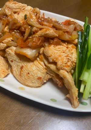 俺流!茹で鶏の梅干しキムチ和え-レシピのメイン写真