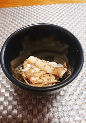捨てちゃう長いもの皮で☆カリカリおつまみ-レシピのメイン写真