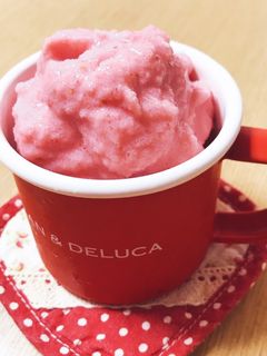 ストロベリーフローズンヨーグルトアイス-レシピのメイン写真