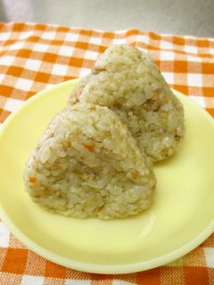 さばそぼろおにぎり-レシピのメイン写真