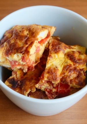 フライパンで簡単♪トマトのオムレツ-レシピのメイン写真