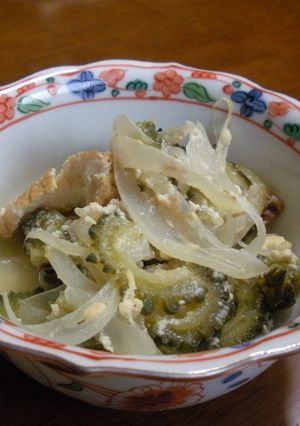 ゴーヤと玉ねぎの煮物-レシピのメイン写真