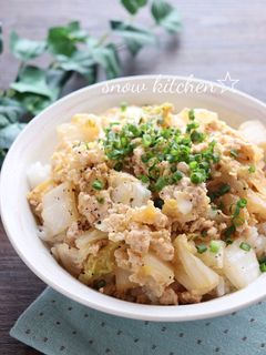 白菜とひき肉の卵とじ丼-レシピのメイン写真